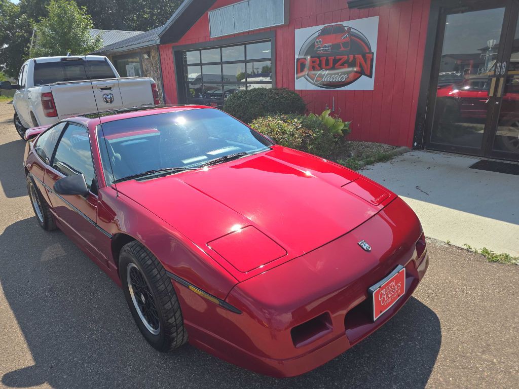 1988 Pontiac Fiero Image 29