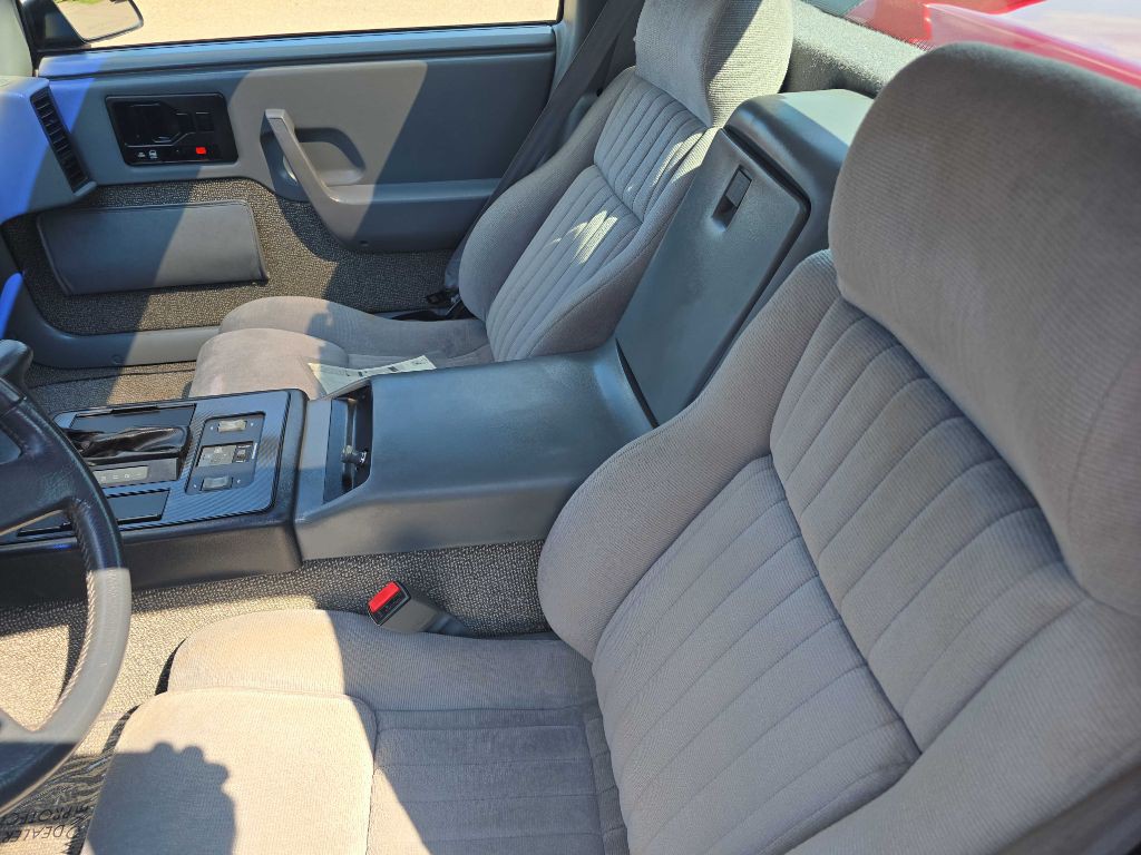 1988 Pontiac Fiero Image 43