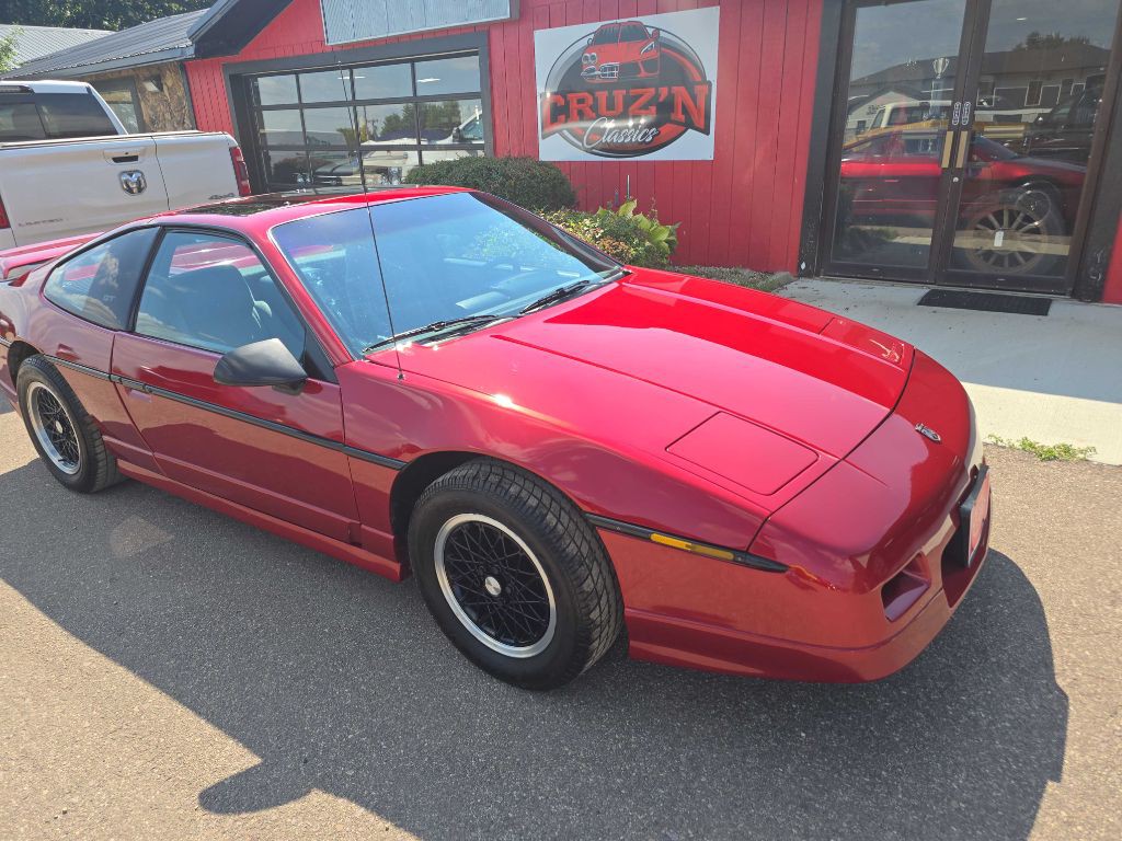1988 Pontiac Fiero Image 64