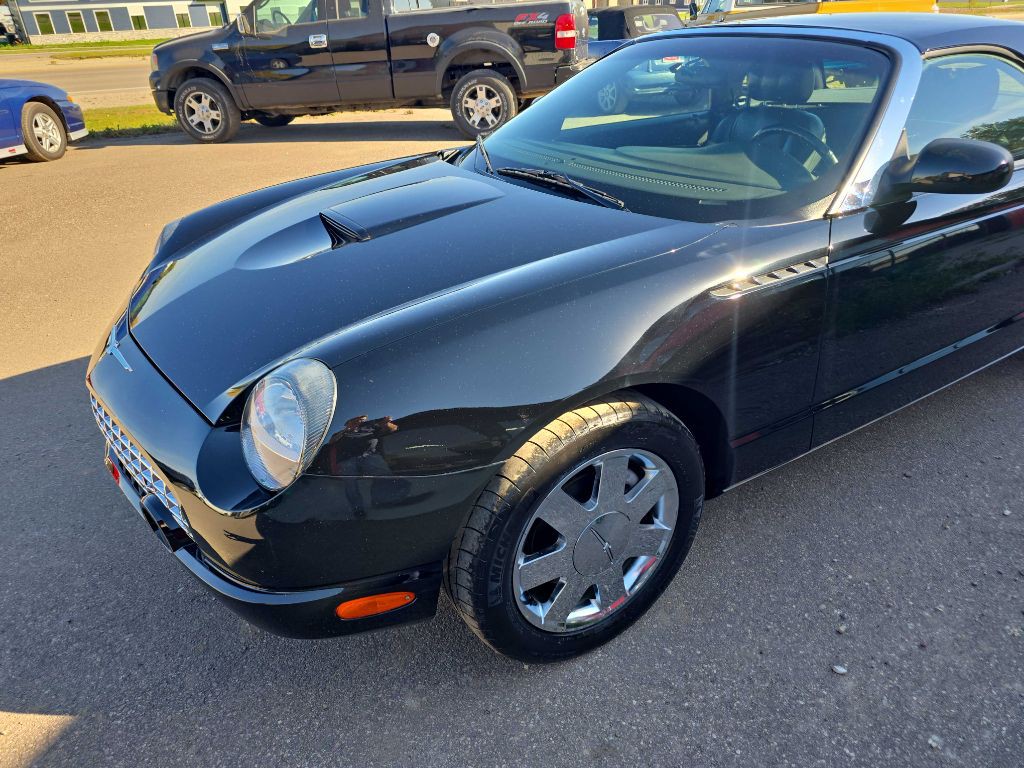 2002 Ford Thunderbird Image 6