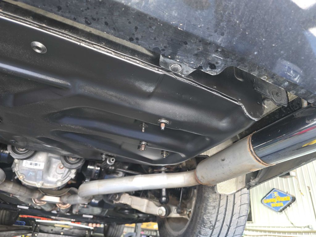 2002 Ford Thunderbird Image 22
