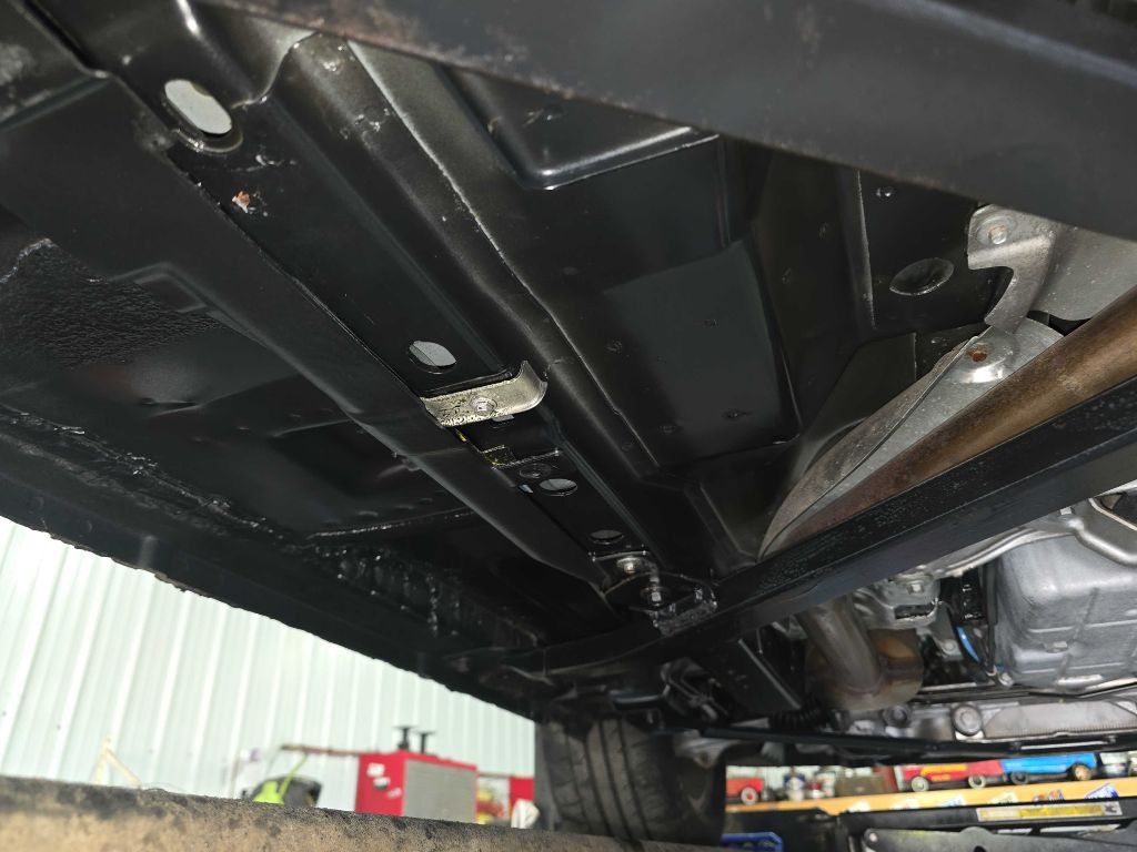 2002 Ford Thunderbird Image 36