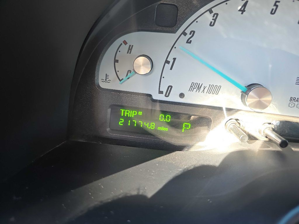 2002 Ford Thunderbird Image 54