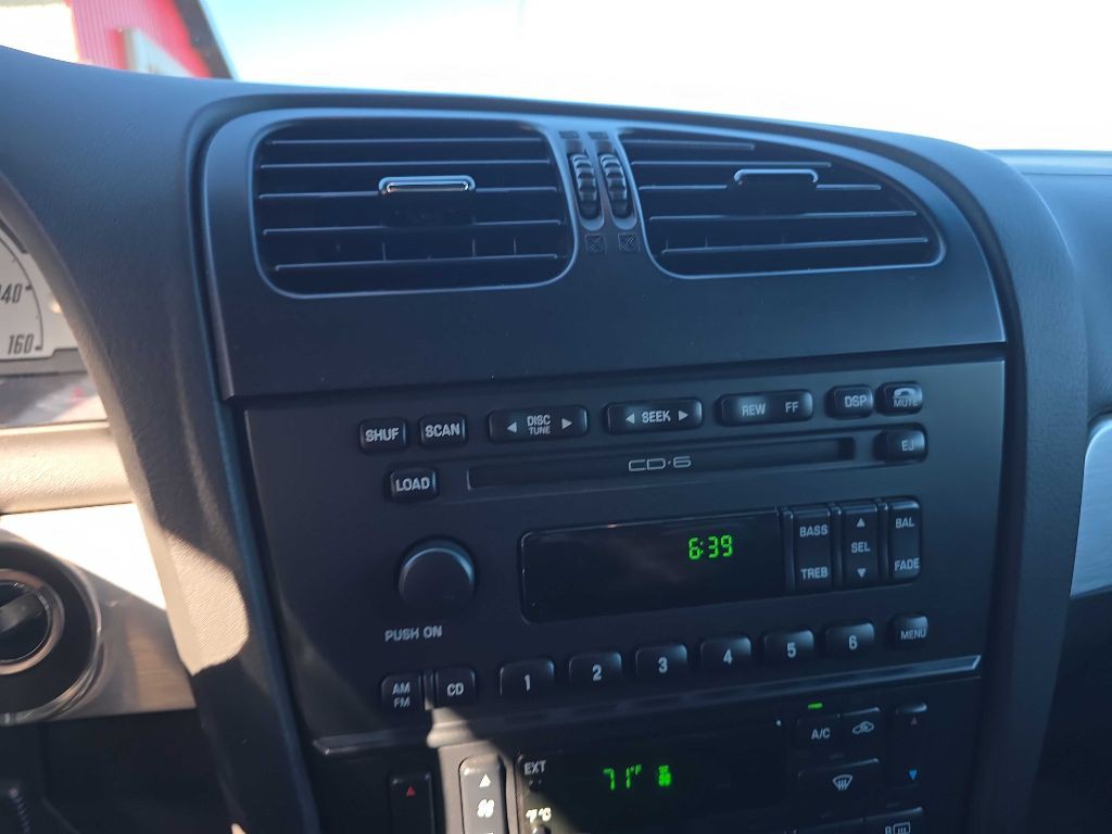2002 Ford Thunderbird Image 57