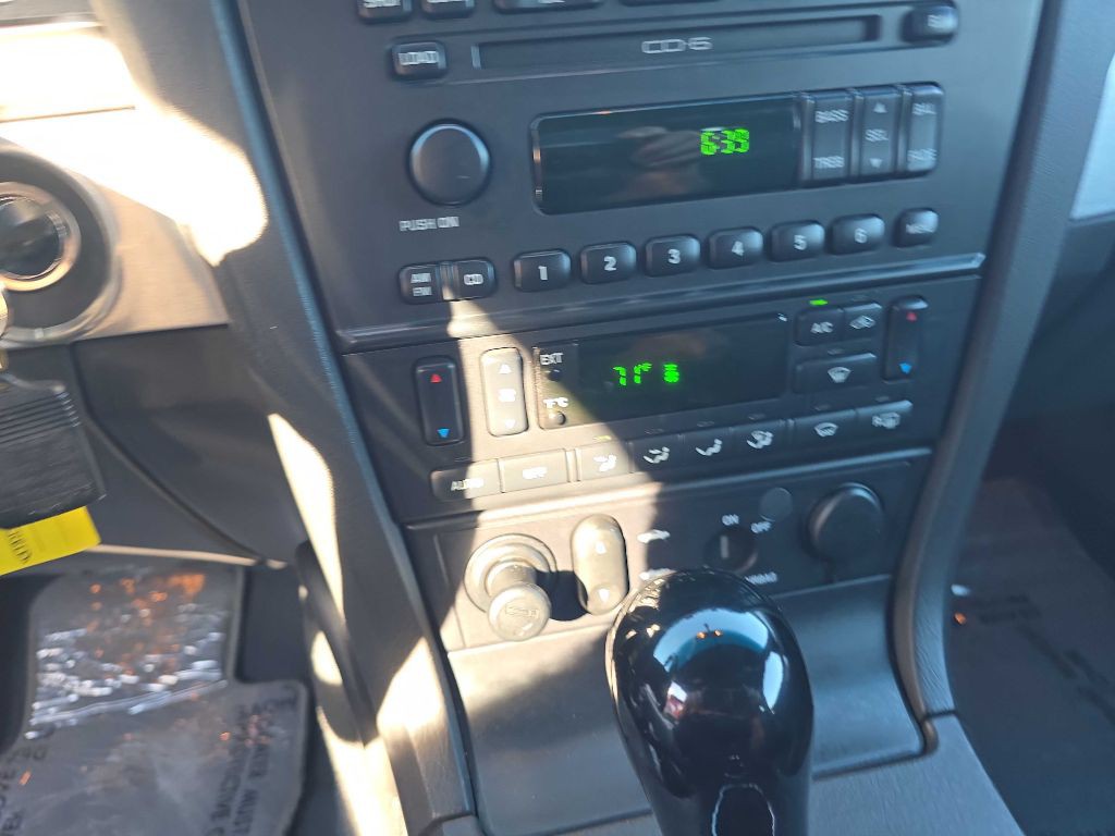 2002 Ford Thunderbird Image 58