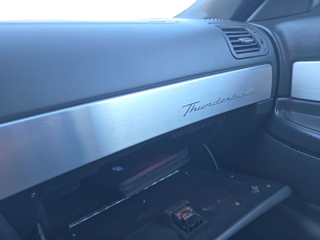 2002 Ford Thunderbird Image 60