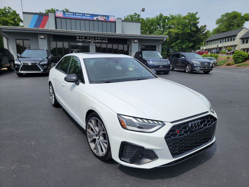 2023 Audi S4 Image 2