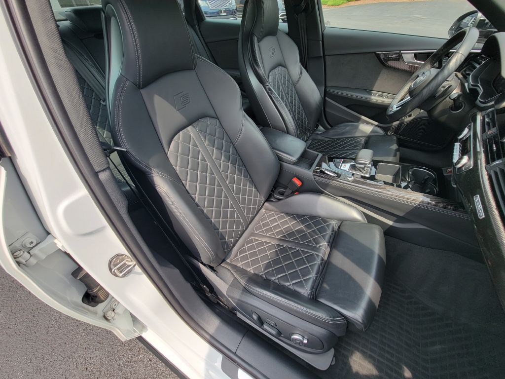 2023 Audi S4 Image 21
