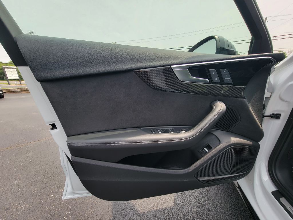 2023 Audi S4 Image 35
