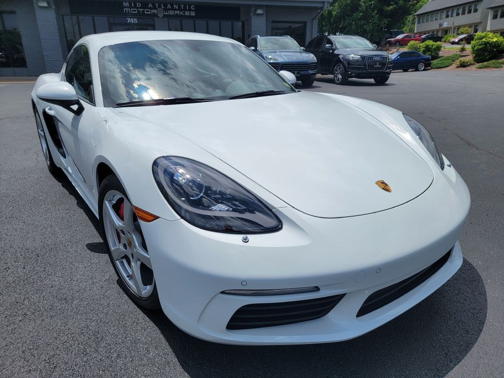 2023 Porsche Cayman Image 6