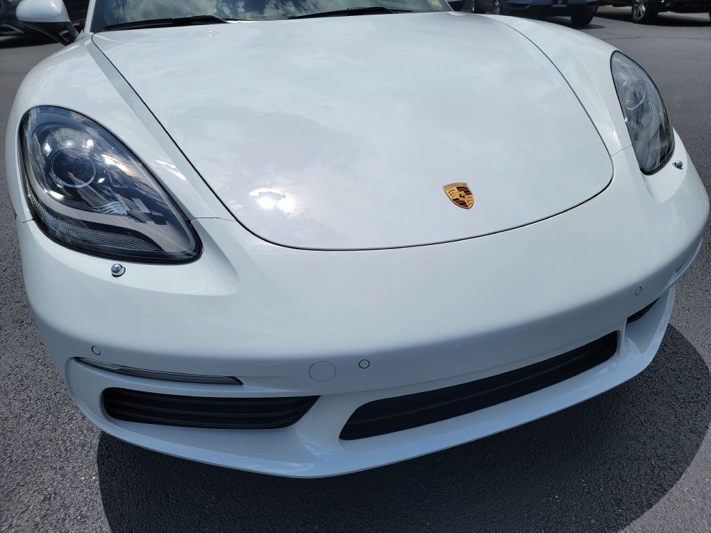 2023 Porsche Cayman Image 7