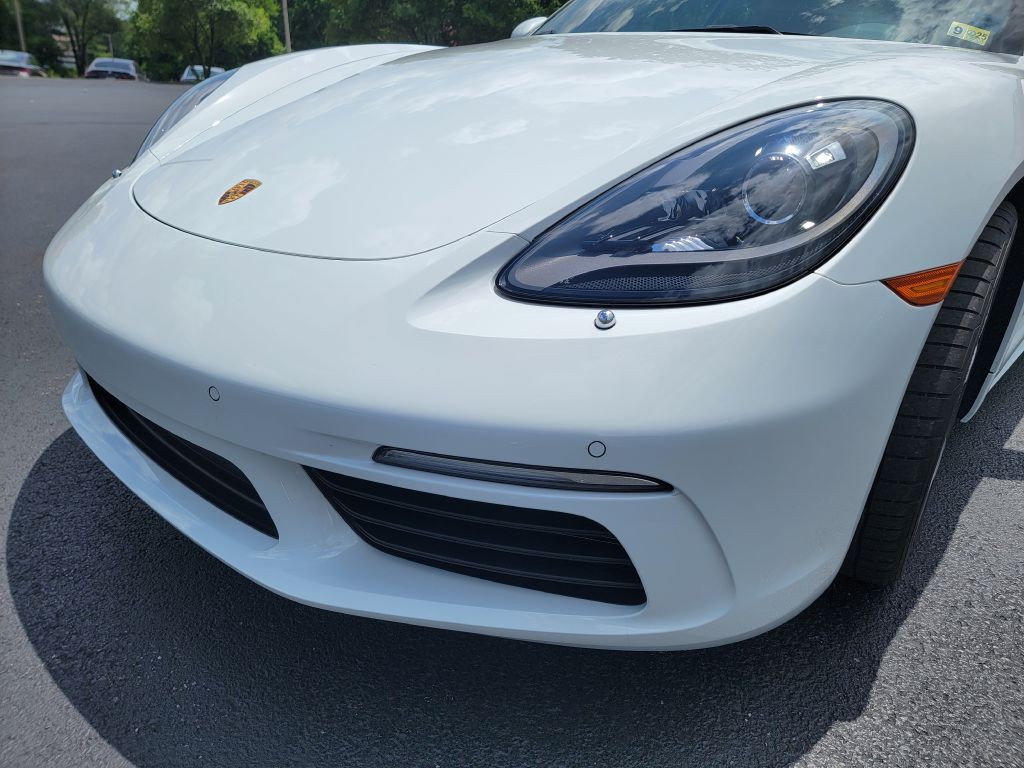2023 Porsche Cayman Image 8
