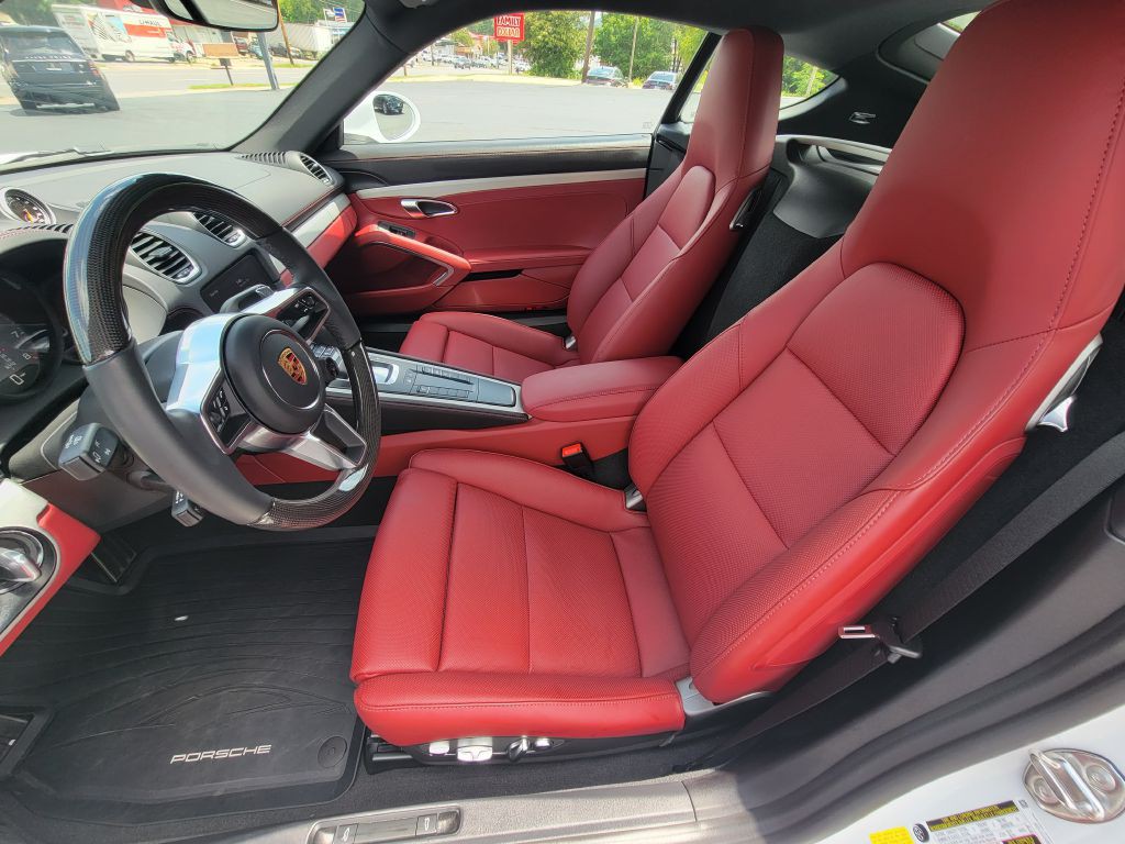 2023 Porsche Cayman Image 19