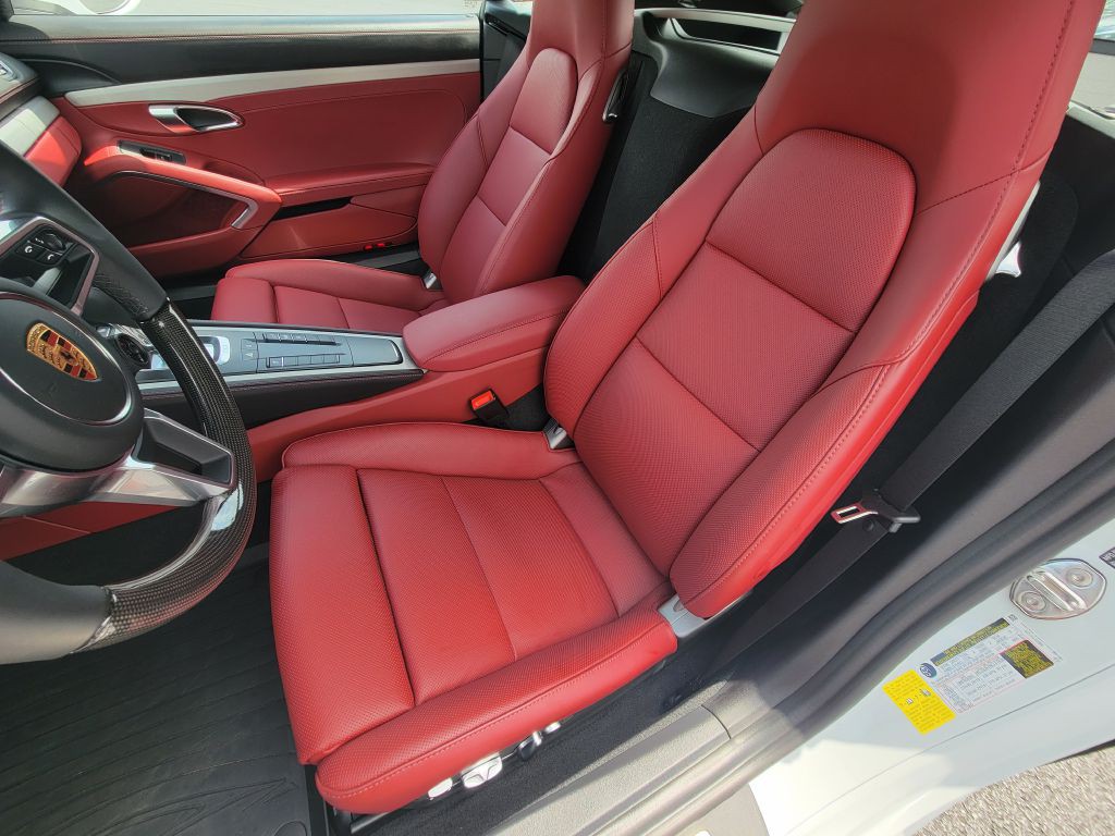 2023 Porsche Cayman Image 20