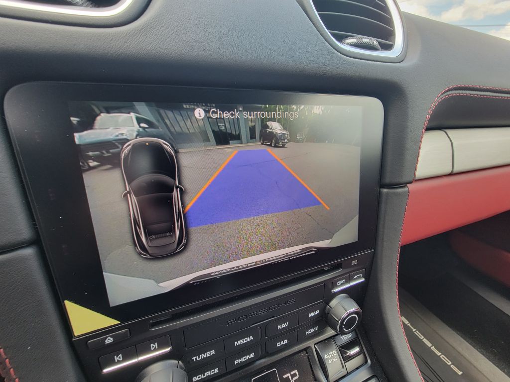 2023 Porsche Cayman Image 26