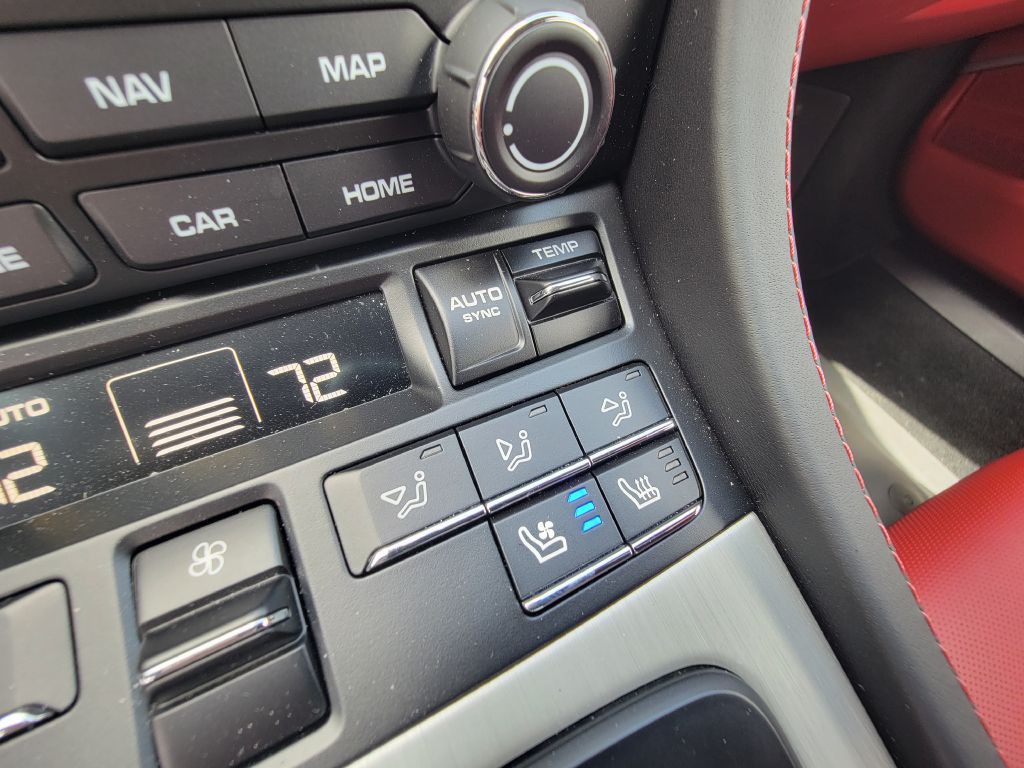 2023 Porsche Cayman Image 27