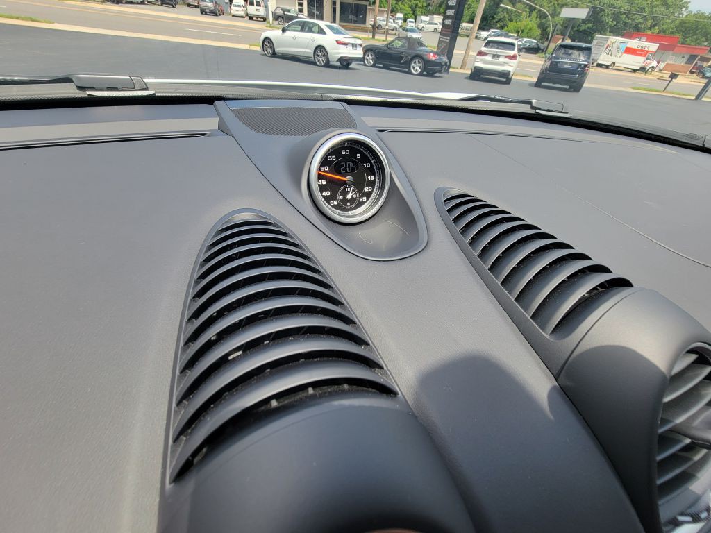 2023 Porsche Cayman Image 29