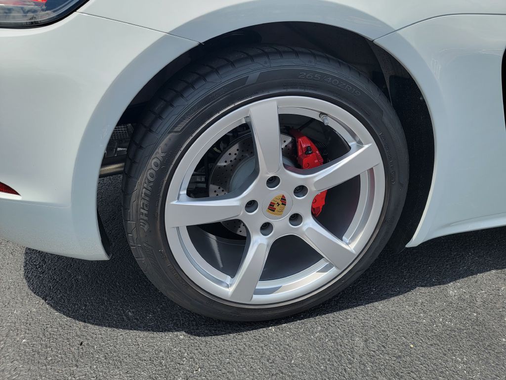 2023 Porsche Cayman Image 35