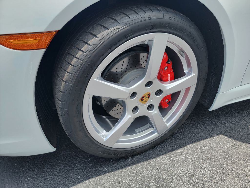 2023 Porsche Cayman Image 37