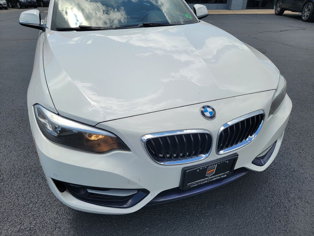 2016 BMW 2 Series Image 9