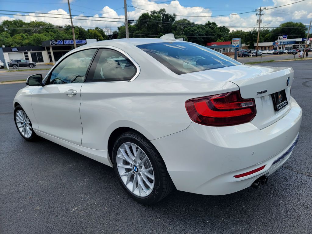 2016 BMW 2 Series Image 12
