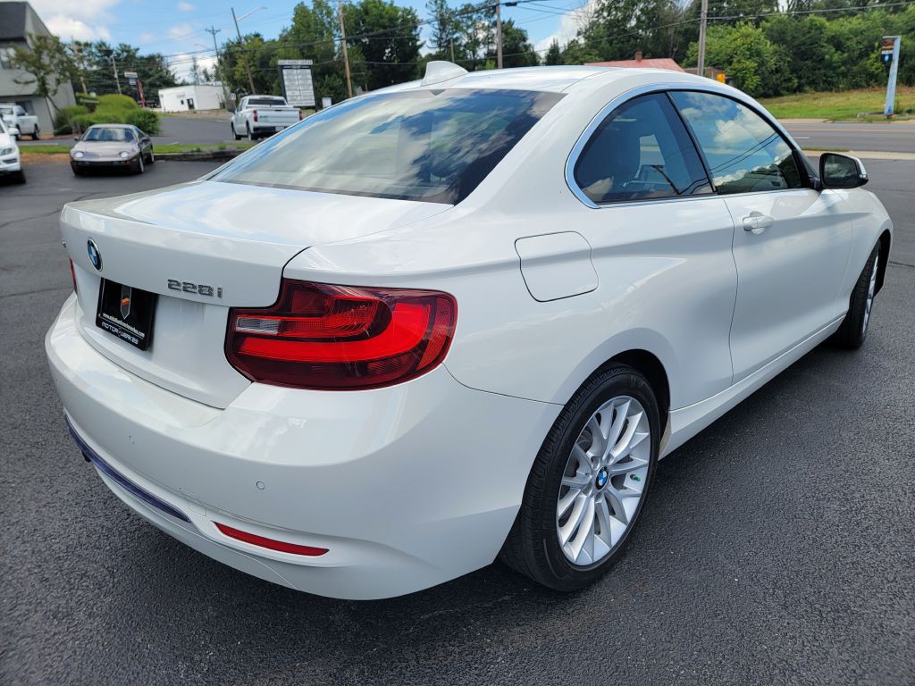 2016 BMW 2 Series Image 13