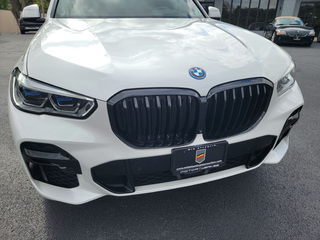 2023 BMW 5 Series Image 6