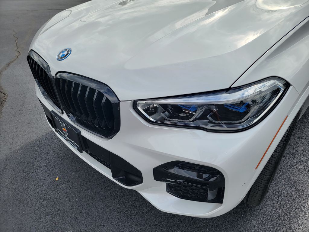 2023 BMW 5 Series Image 8