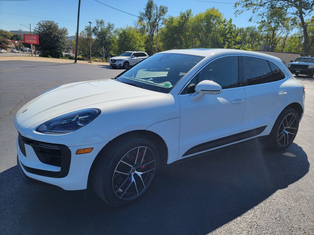 2022 Porsche Macan Image 4