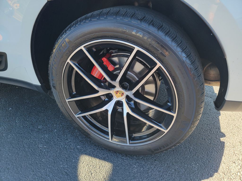2022 Porsche Macan Image 33