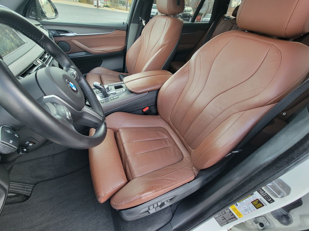 2015 BMW X5 Image 16