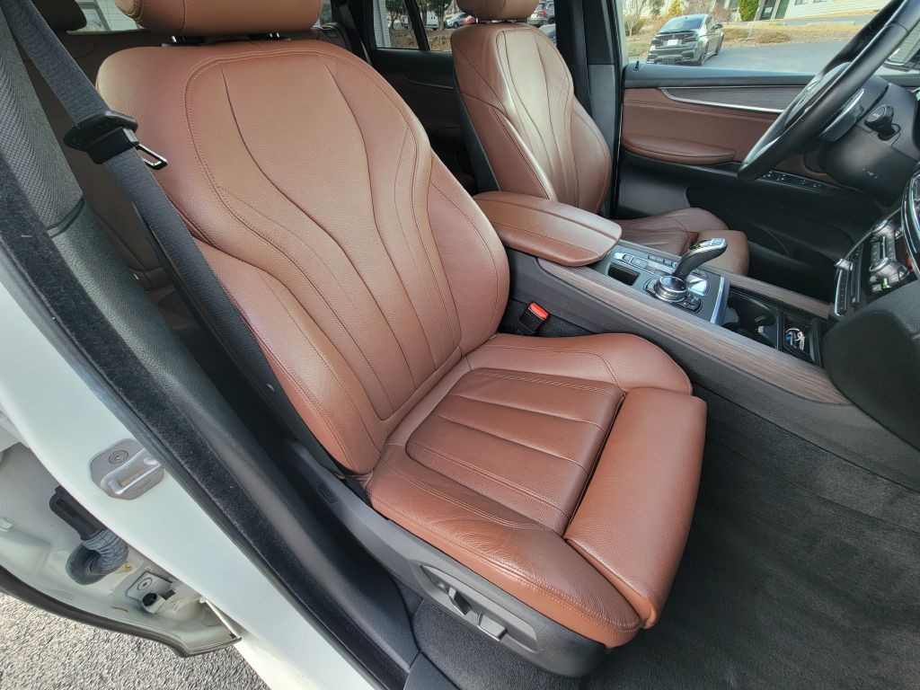 2015 BMW X5 Image 18