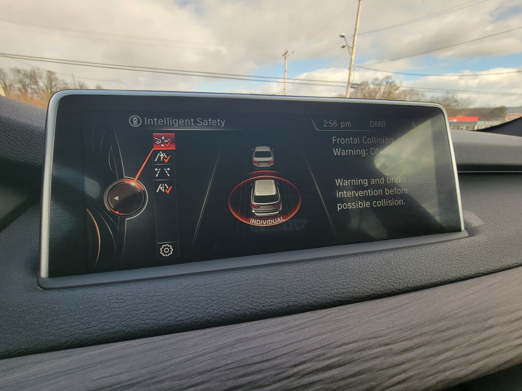 2015 BMW X5 Image 26