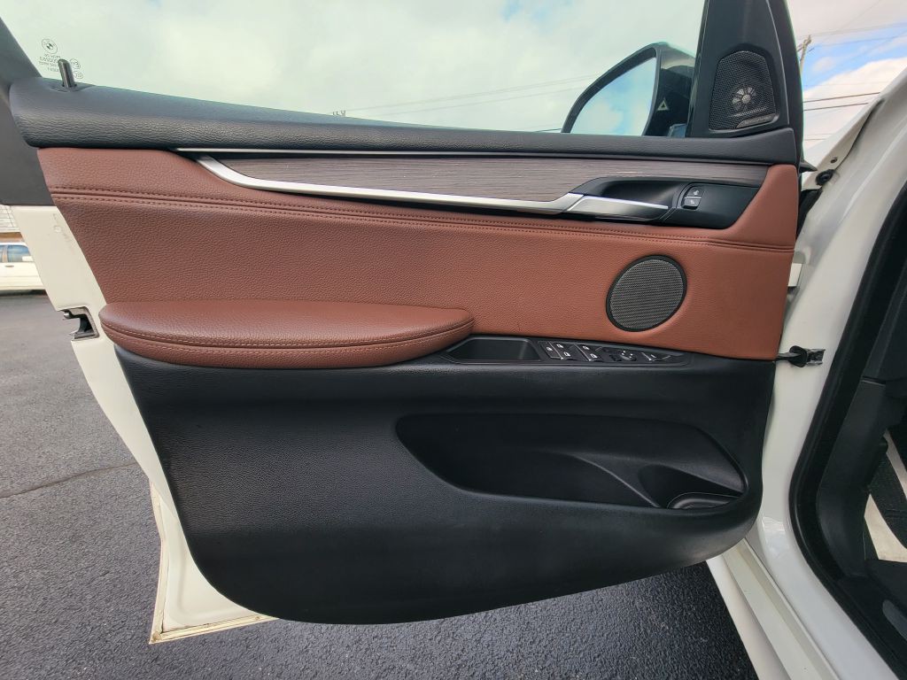 2015 BMW X5 Image 34