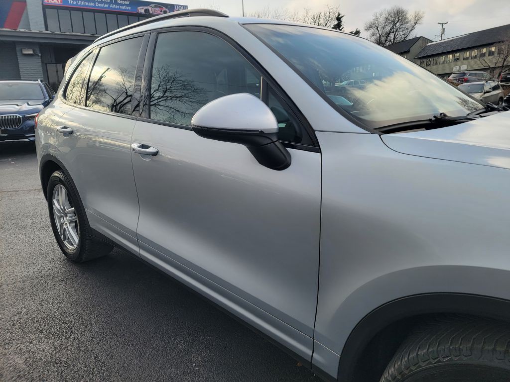 2016 Porsche Cayenne Image 6