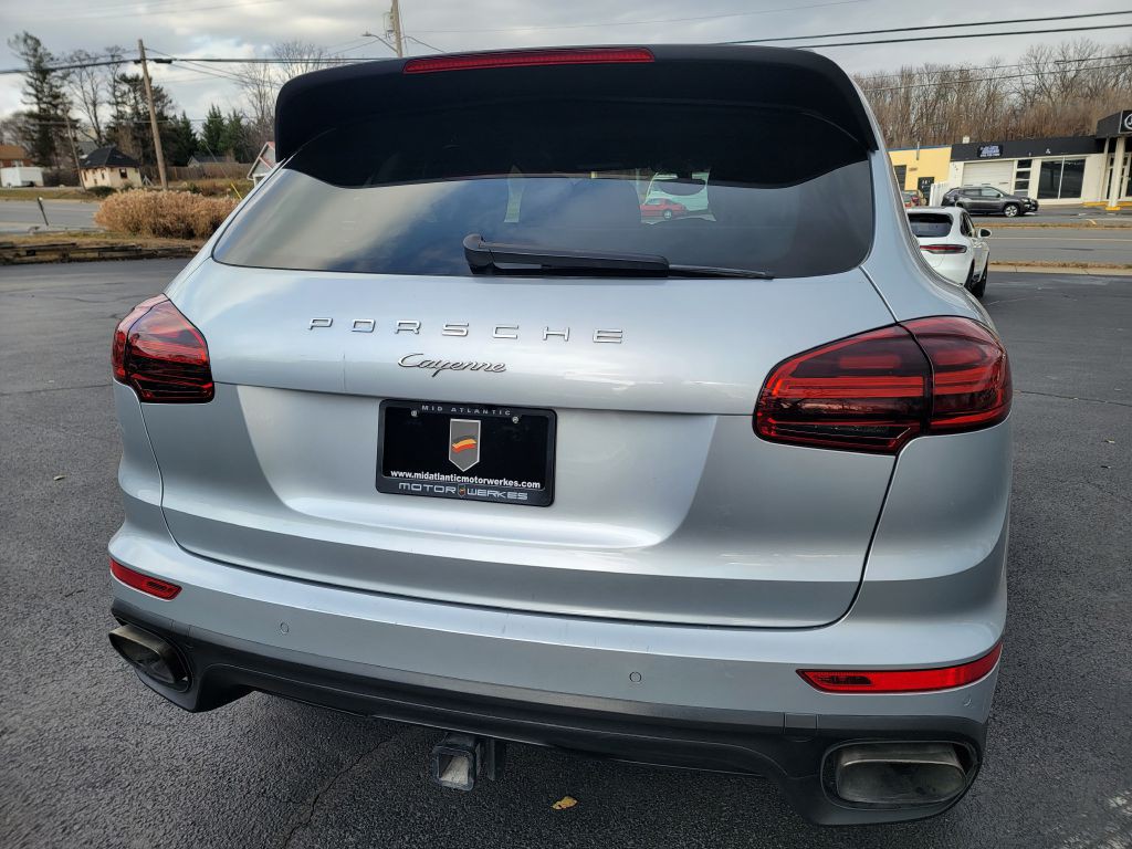 2016 Porsche Cayenne Image 11