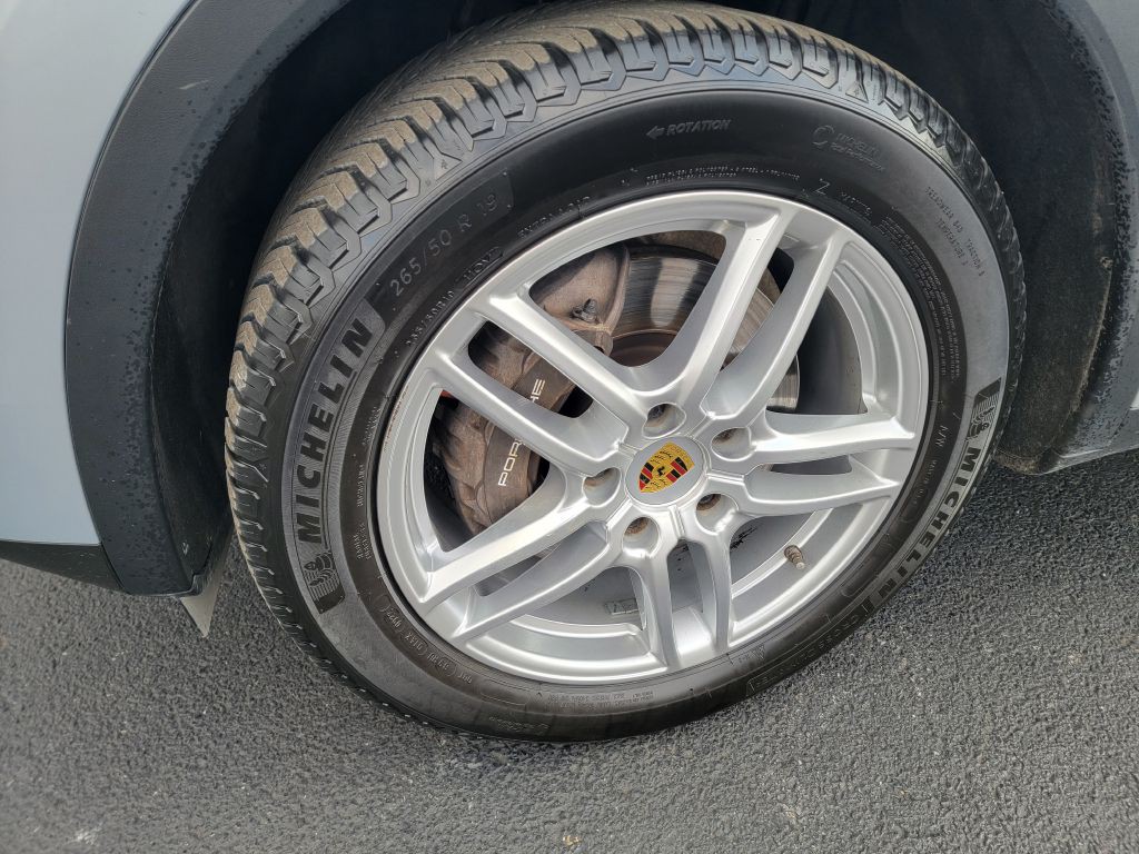 2016 Porsche Cayenne Image 29