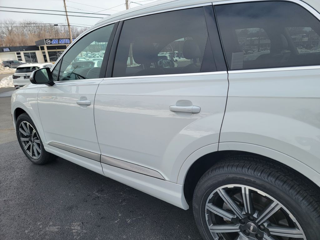 2017 Audi Q7 Image 8