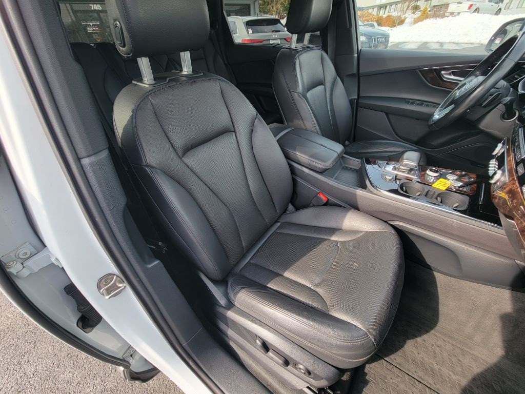 2017 Audi Q7 Image 14