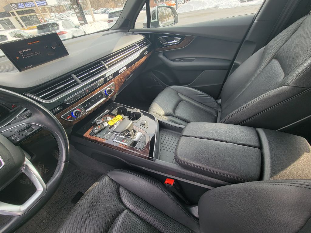 2017 Audi Q7 Image 18