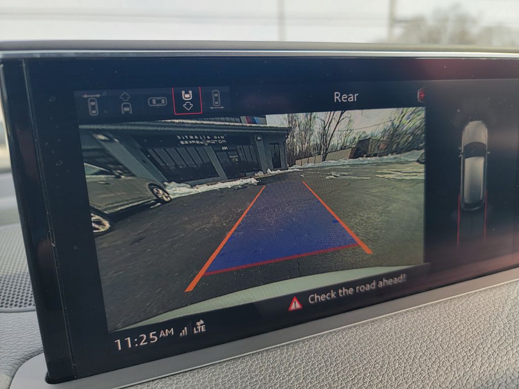 2017 Audi Q7 Image 19