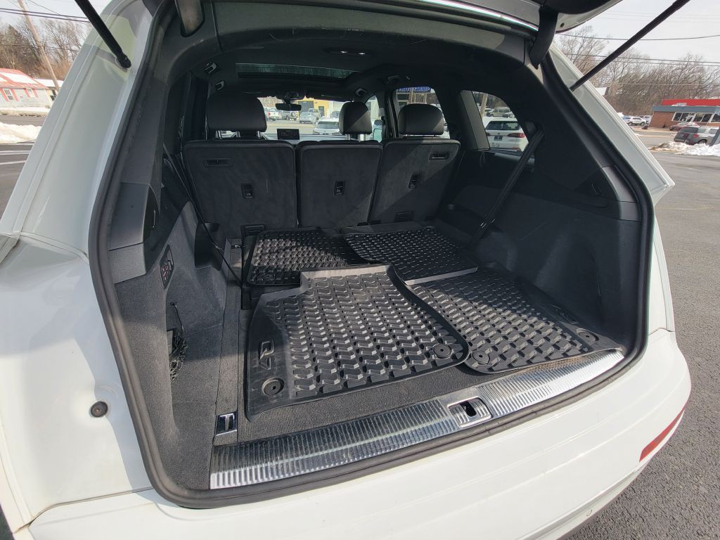2017 Audi Q7 Image 28