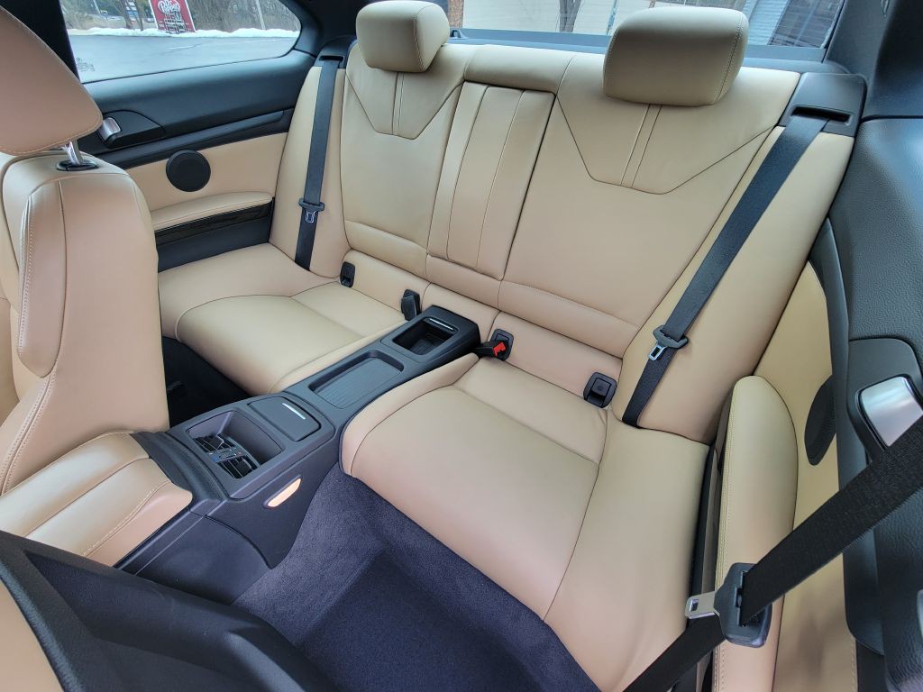 2011 BMW M3 Image 27