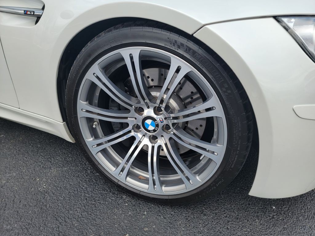 2011 BMW M3 Image 48