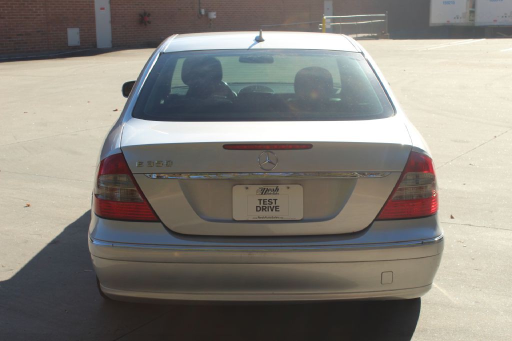 2008 Mercedes-Benz E-Class Image 5