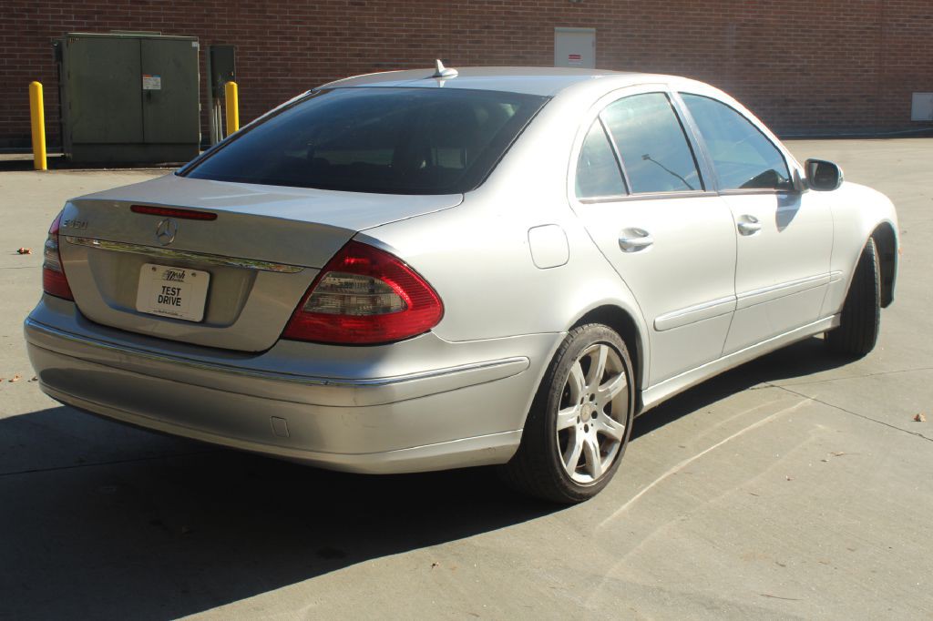 2008 Mercedes-Benz E-Class Image 6