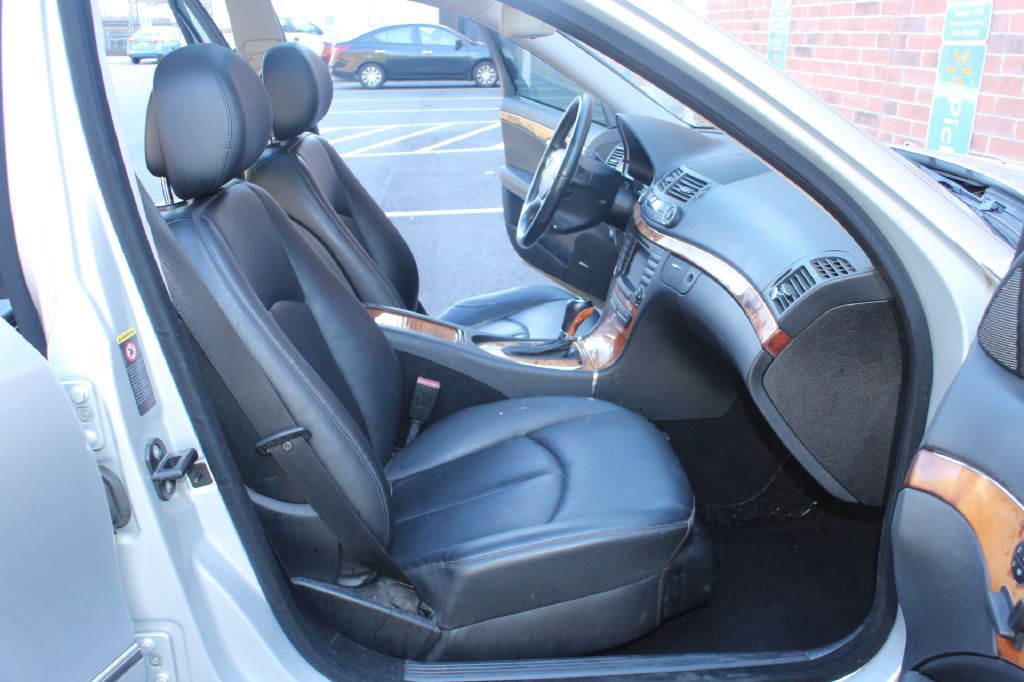2008 Mercedes-Benz E-Class Image 7