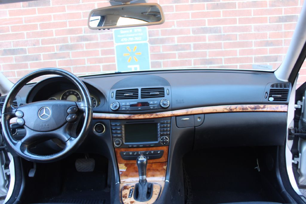 2008 Mercedes-Benz E-Class Image 13