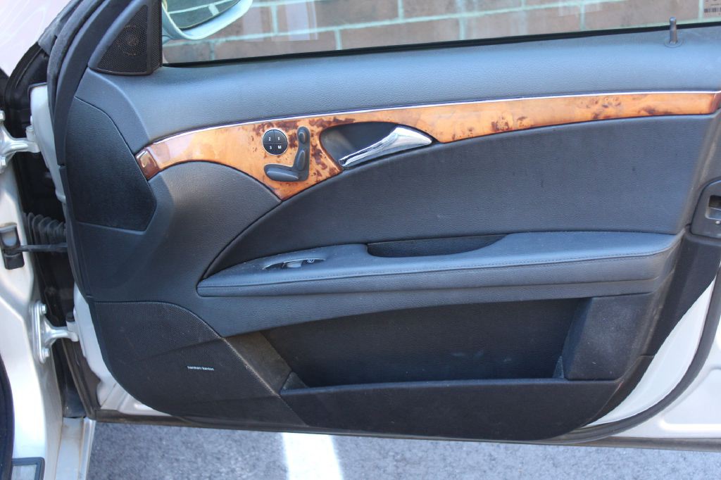 2008 Mercedes-Benz E-Class Image 22