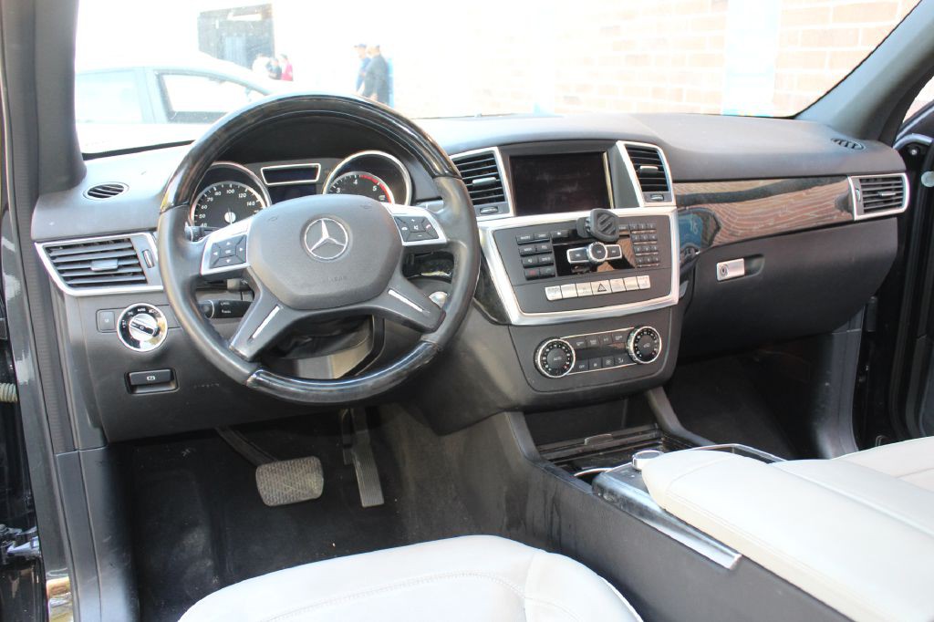 2013 Mercedes-Benz M-Class Image 15